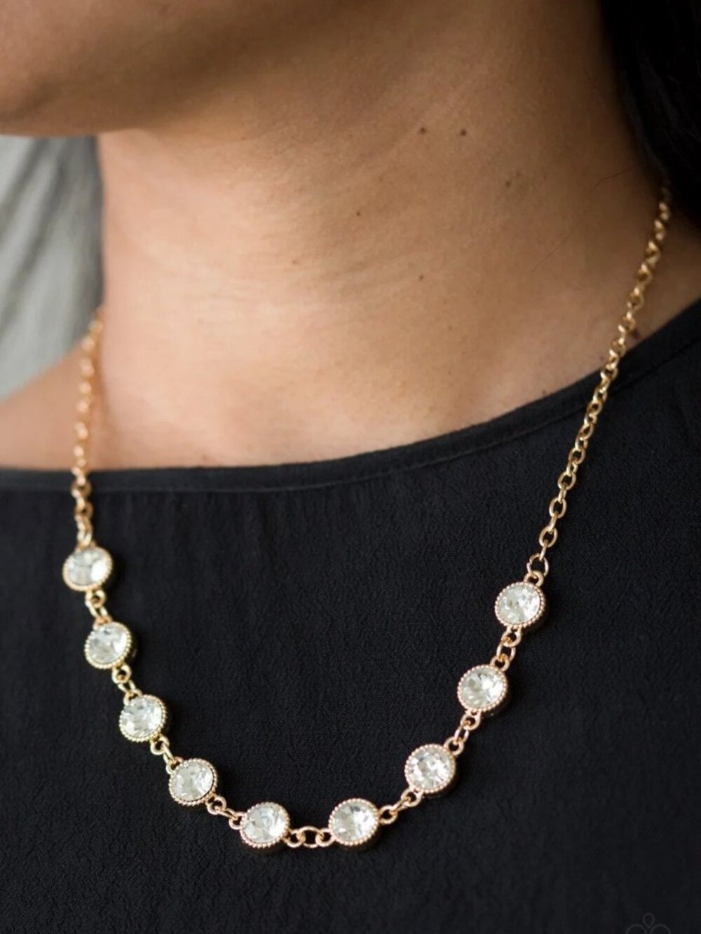 Paparazzi Jewelry Accessories - Starlit Socials - Gold Necklace - Vintage